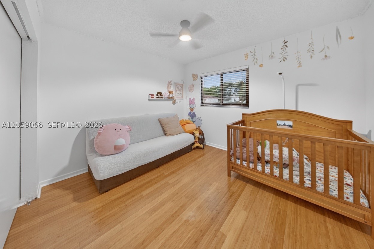 KENLAND HOMES - Residential