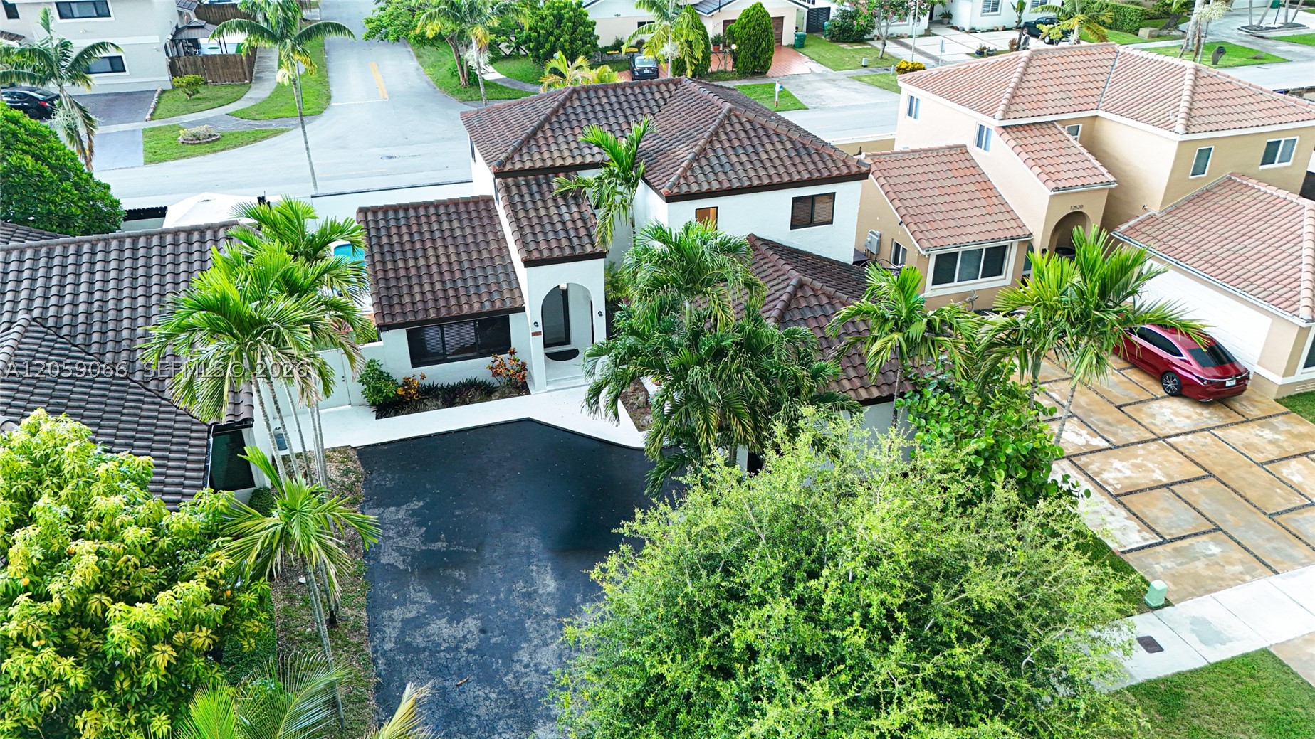 KENLAND HOMES - Residential