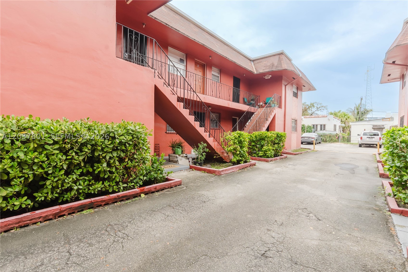 WINDSOR ESTATES CONDO NO - Residential Lease