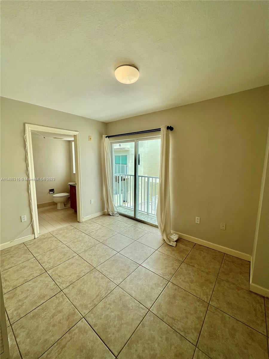 LAS BRISAS OF MIAMI BEACH - Residential