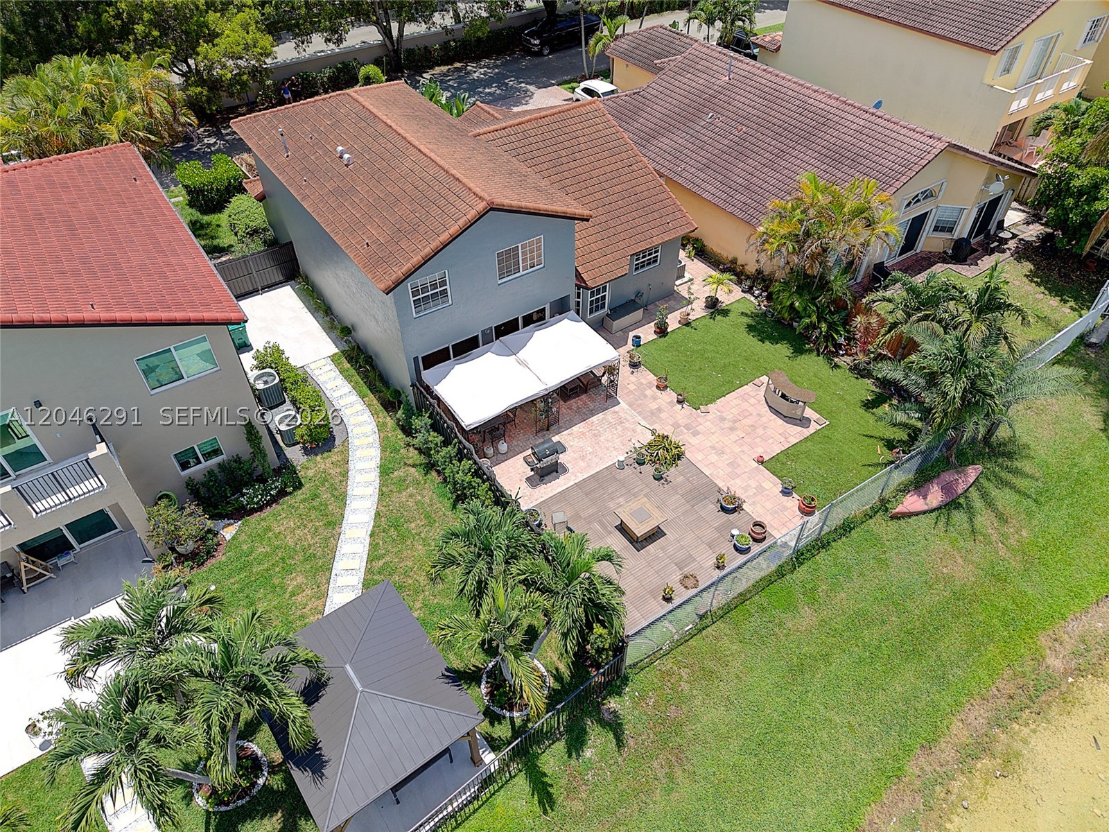 FOUR LAKES SEC 1 - Residential
