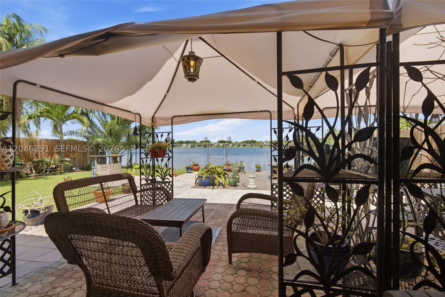 FOUR LAKES SEC 1 - Residential