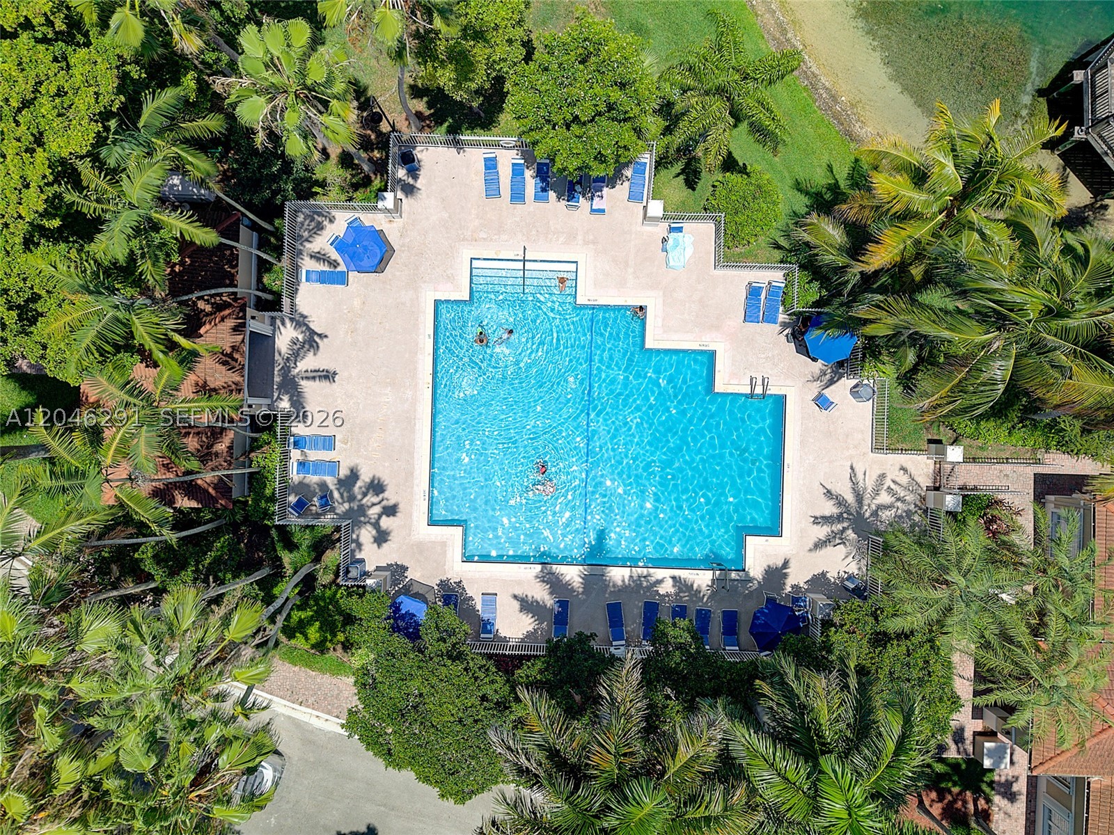 FOUR LAKES SEC 1 - Residential