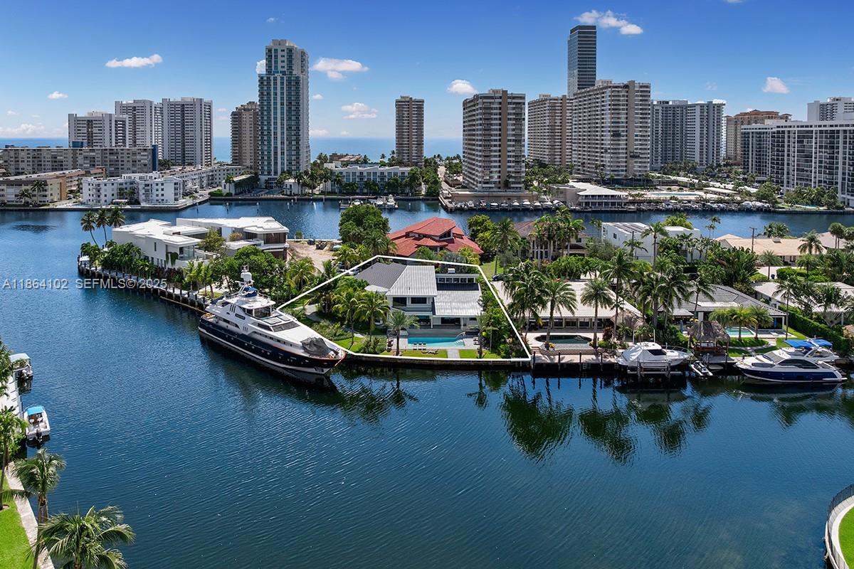 GOLDEN ISLES SEC A REV PL - Residential