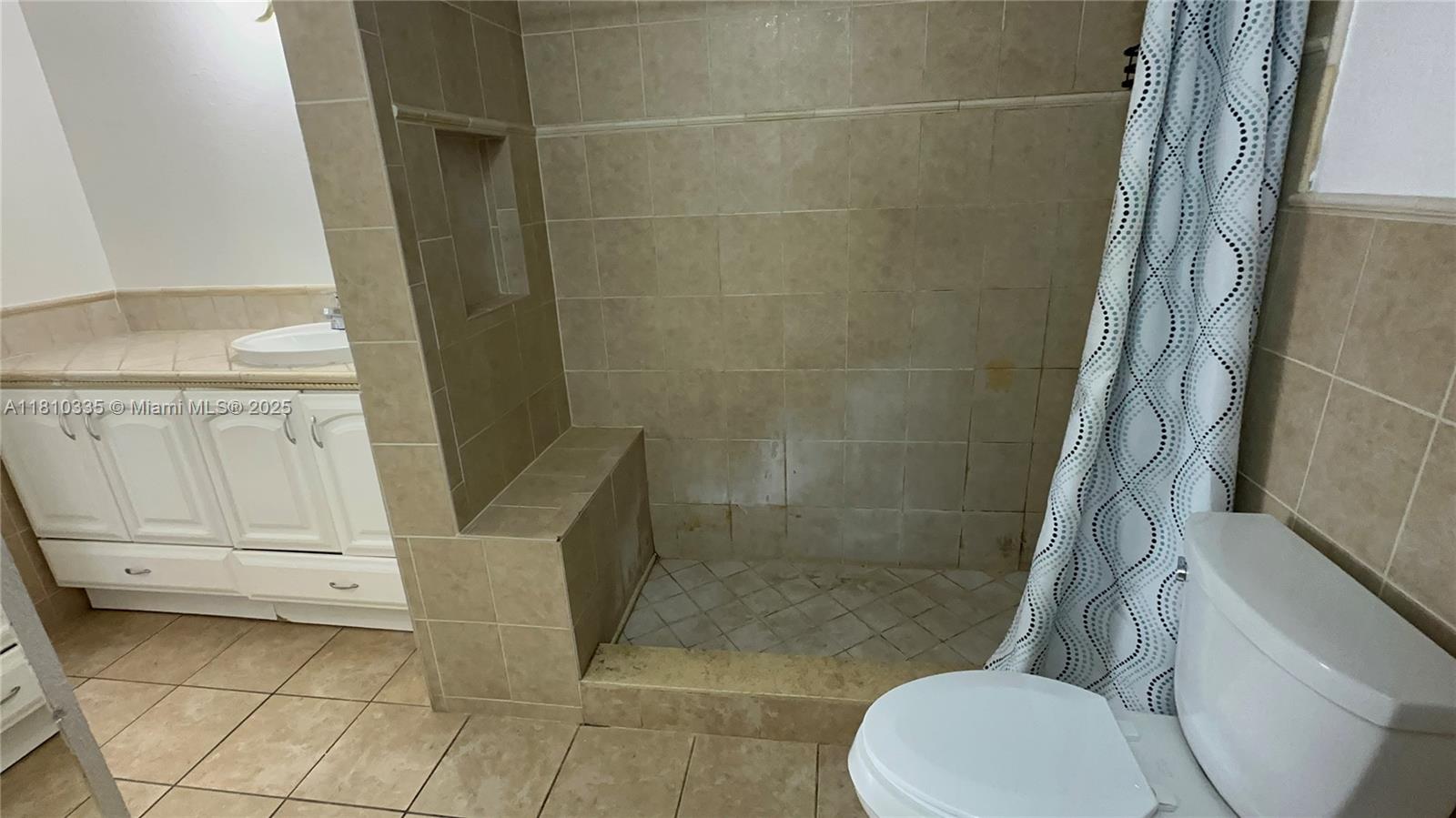 PINE GROVE CONDO - Residential Lease