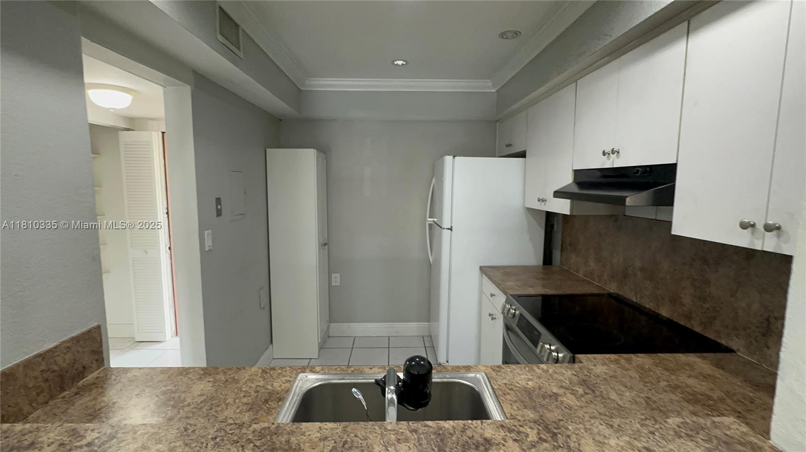 PINE GROVE CONDO - Residential Lease