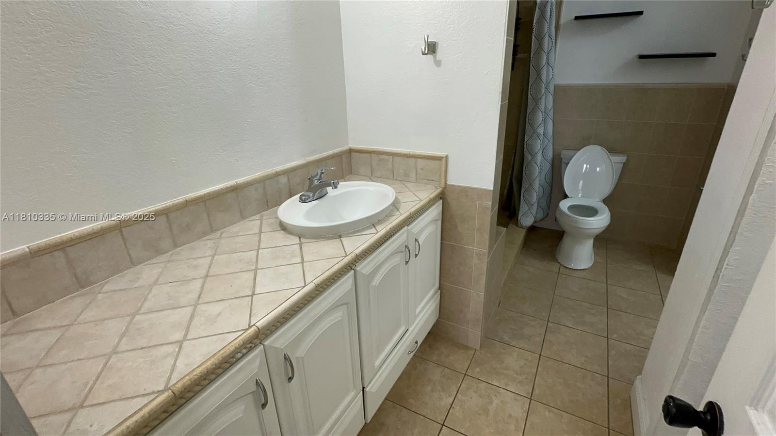 PINE GROVE CONDO - Residential Lease