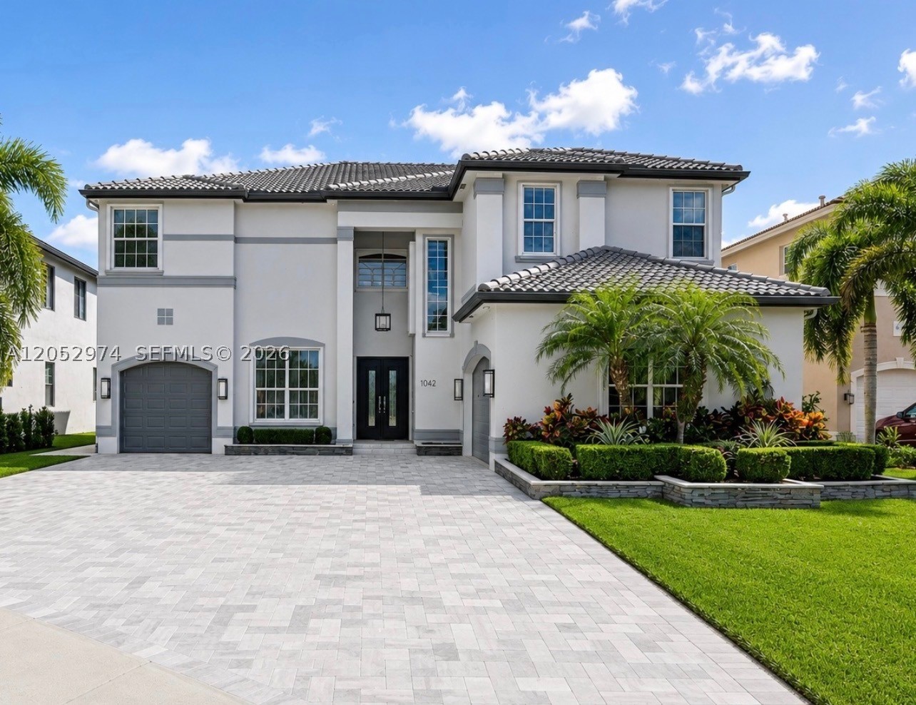 SUNSET LAKES PLAT THREE - Residential