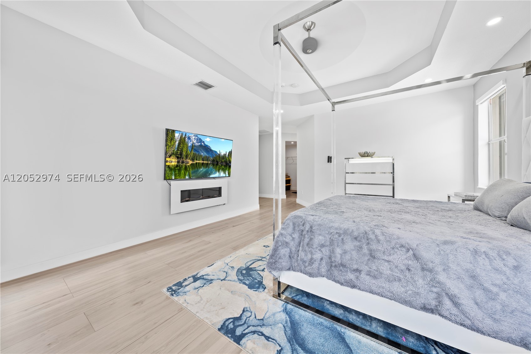 SUNSET LAKES PLAT THREE - Residential