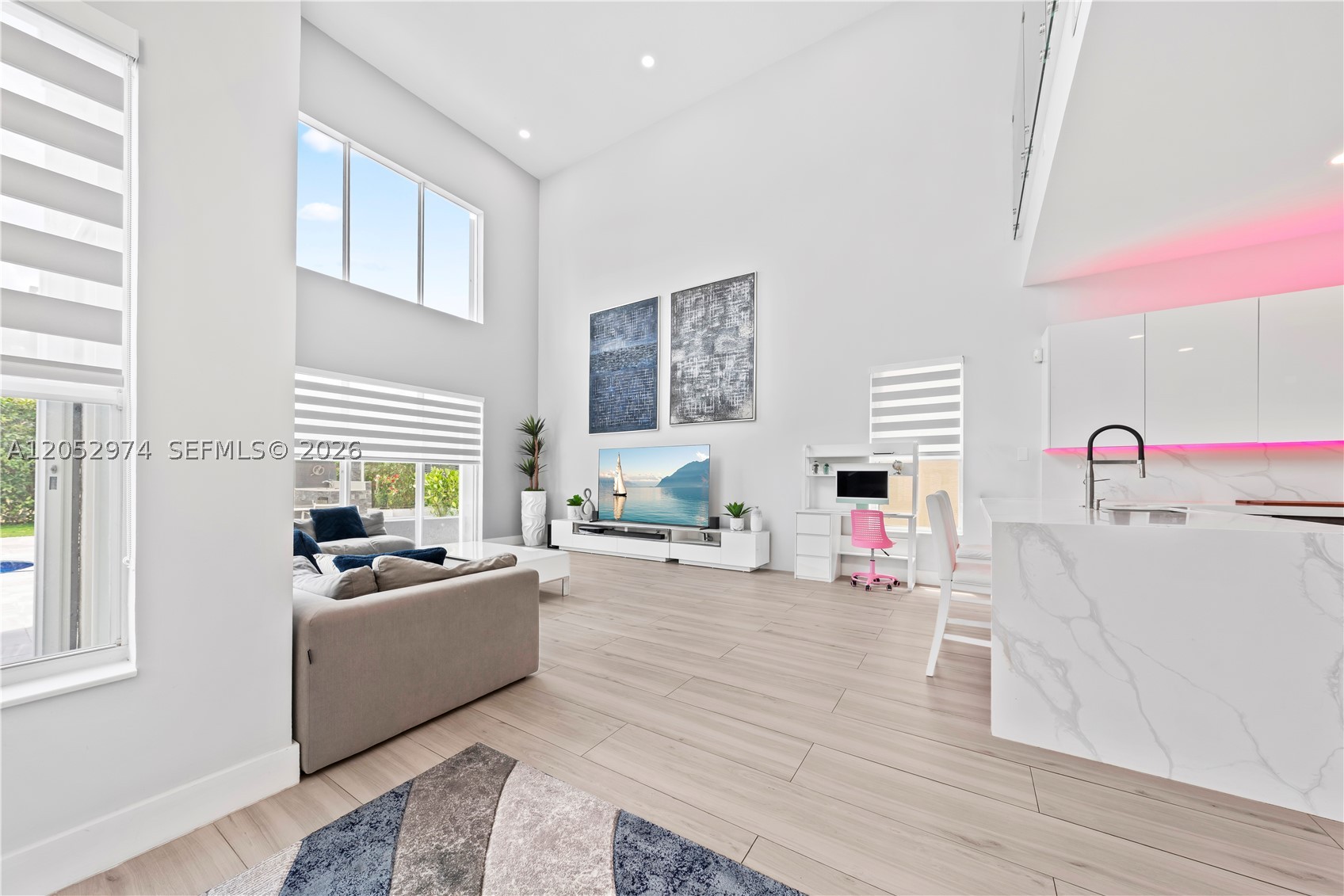 SUNSET LAKES PLAT THREE - Residential