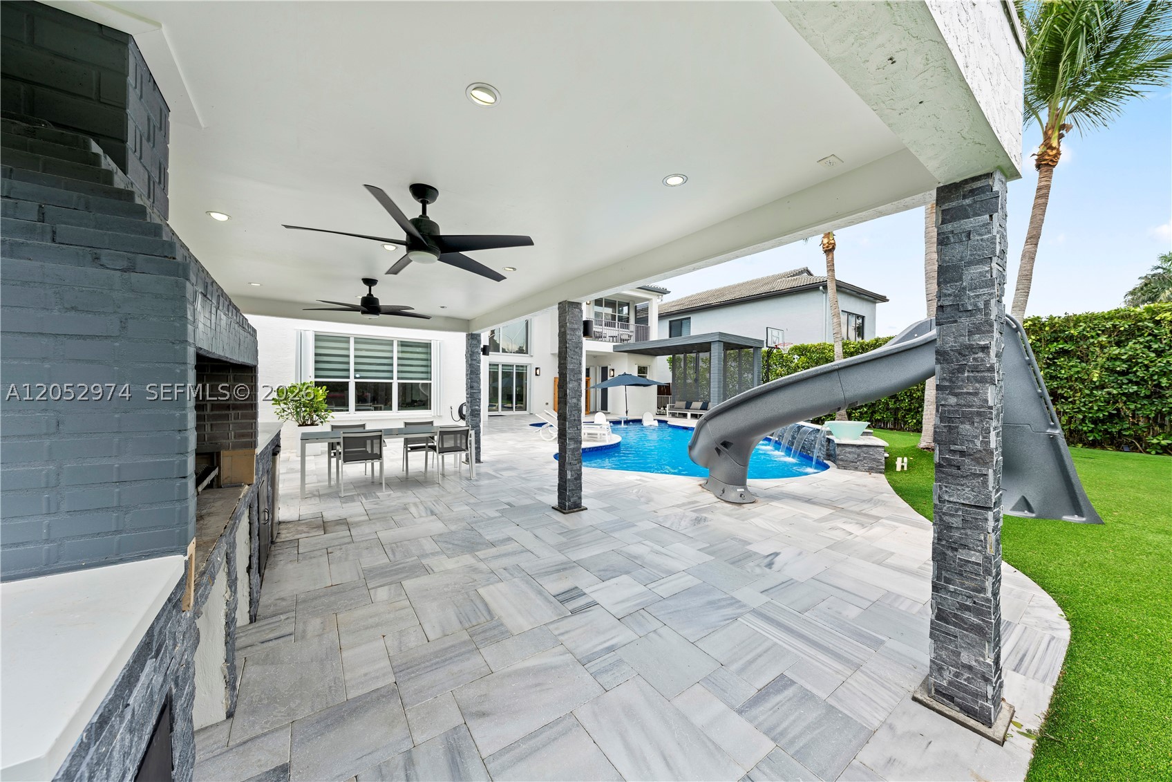 SUNSET LAKES PLAT THREE - Residential