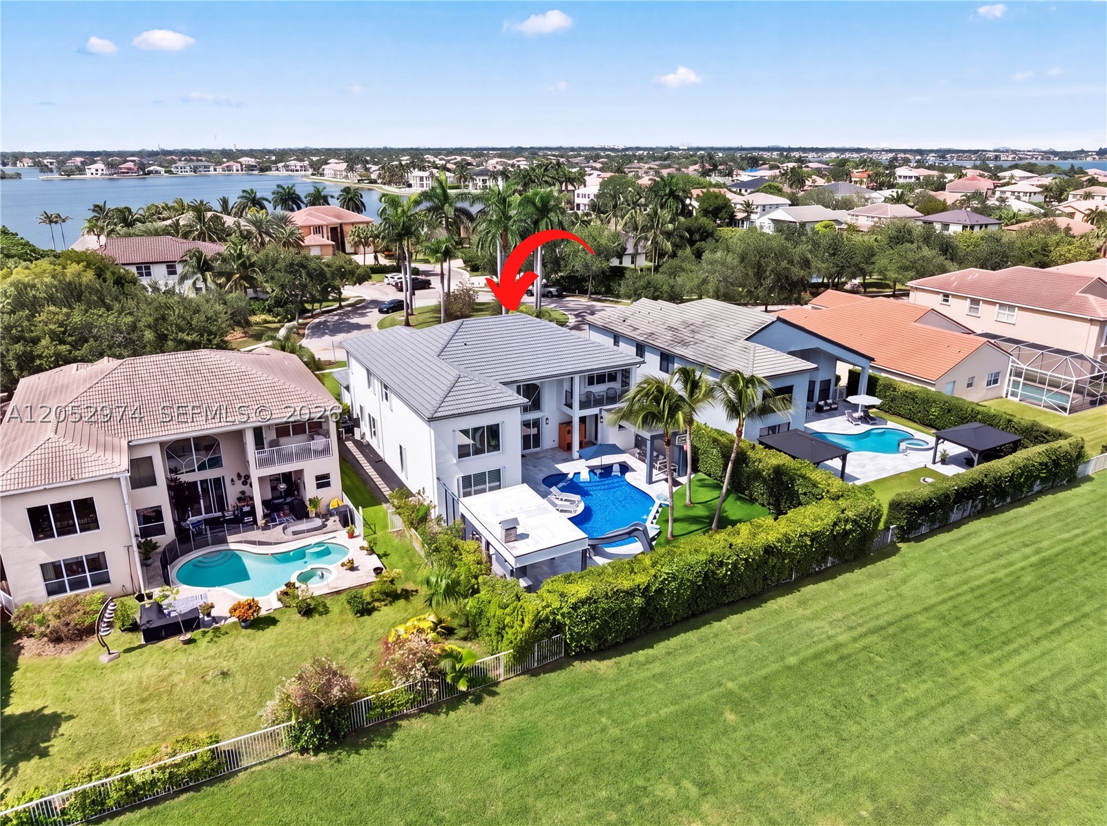 SUNSET LAKES PLAT THREE - Residential