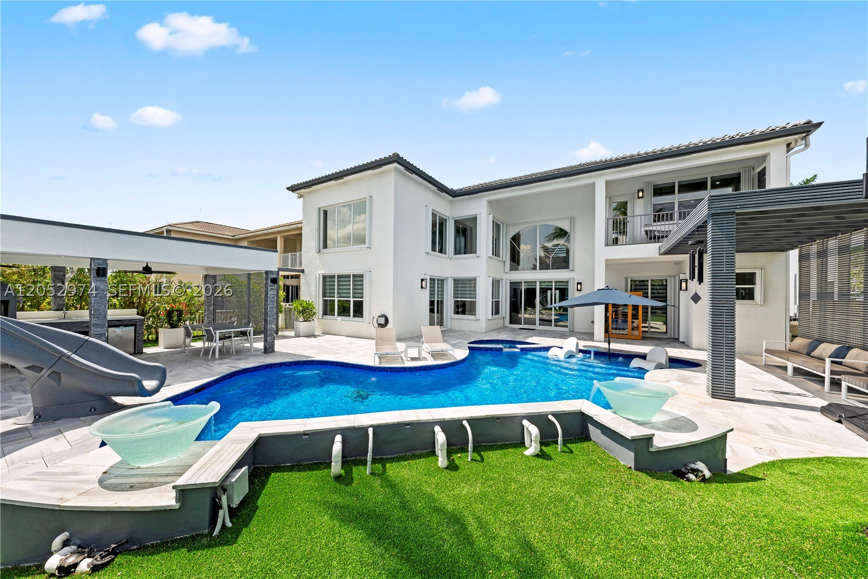 SUNSET LAKES PLAT THREE - Residential