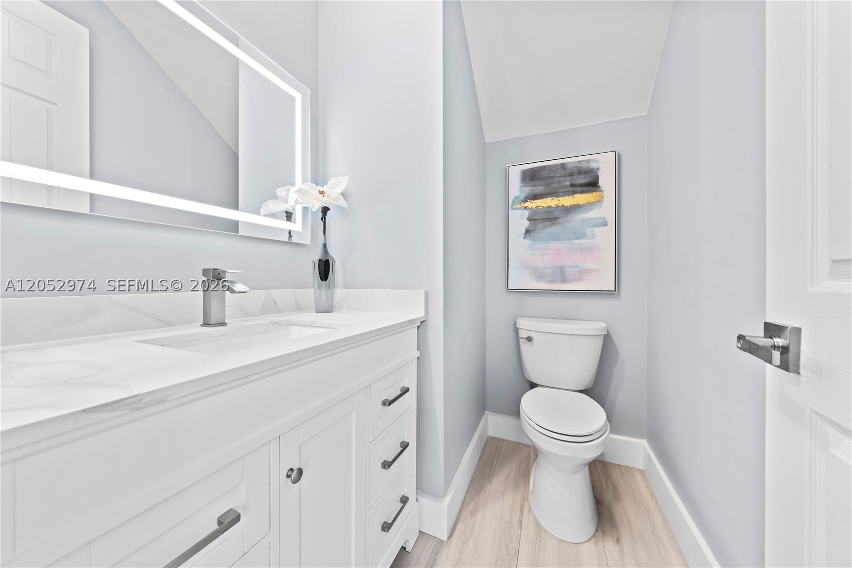 SUNSET LAKES PLAT THREE - Residential
