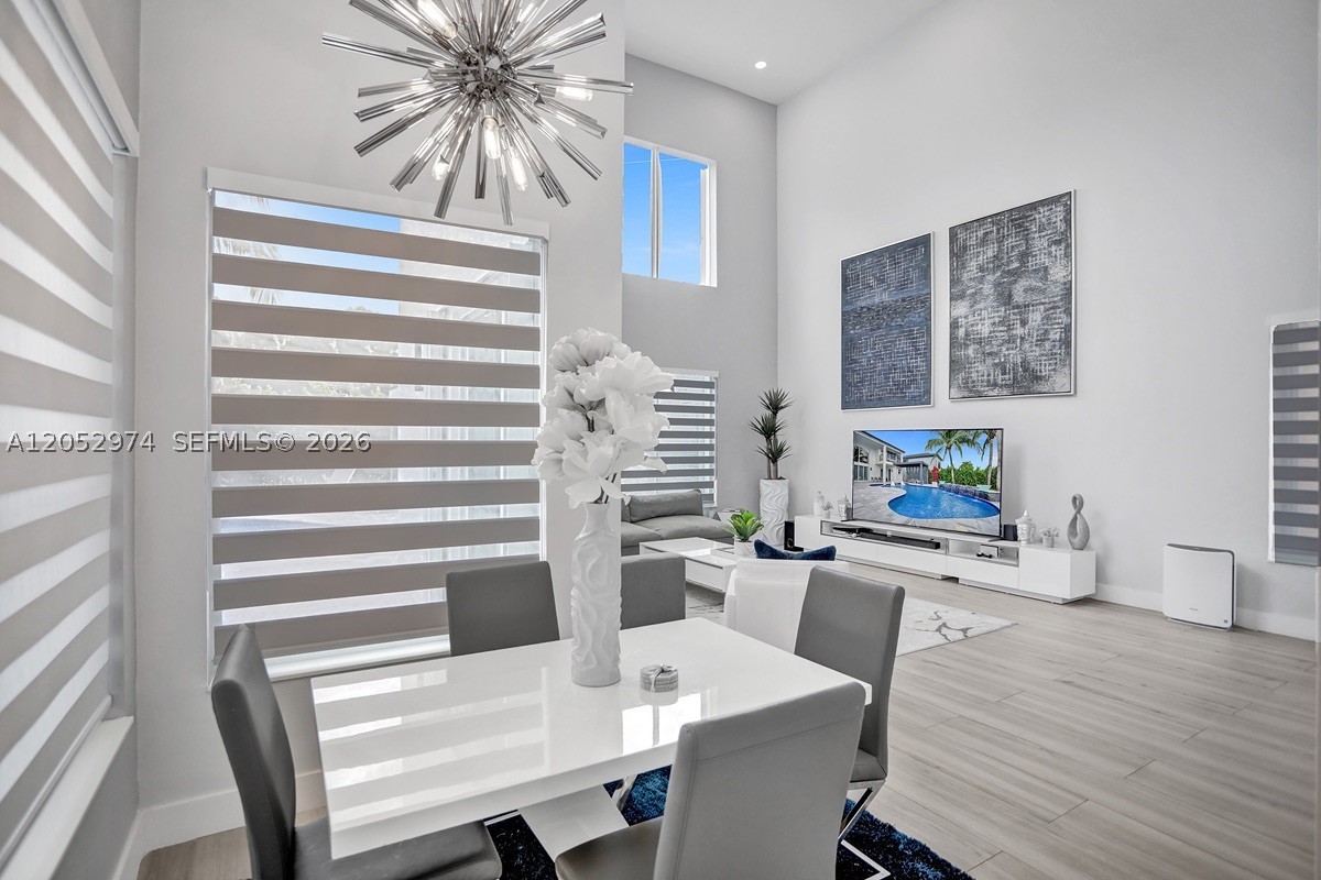 SUNSET LAKES PLAT THREE - Residential