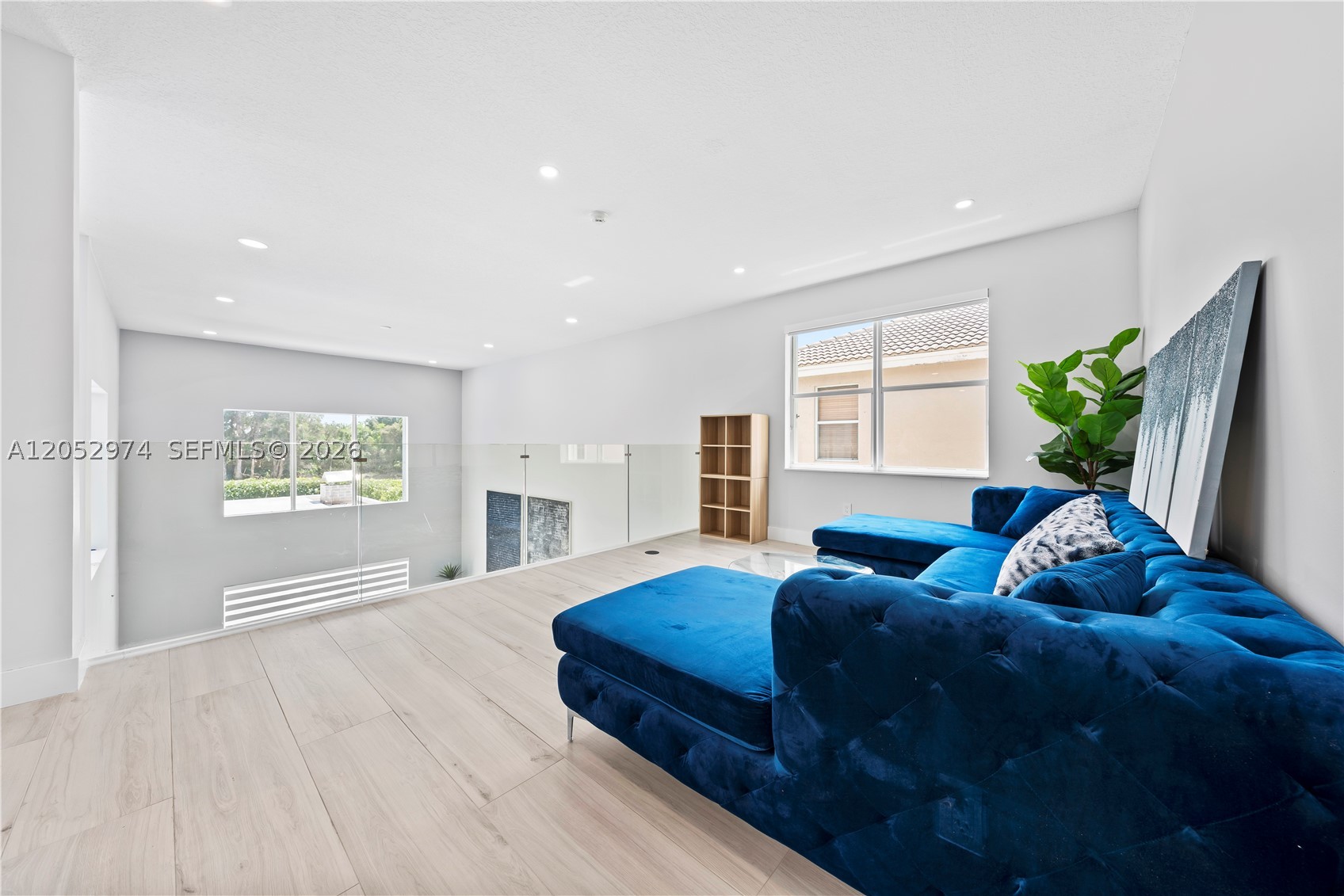 SUNSET LAKES PLAT THREE - Residential