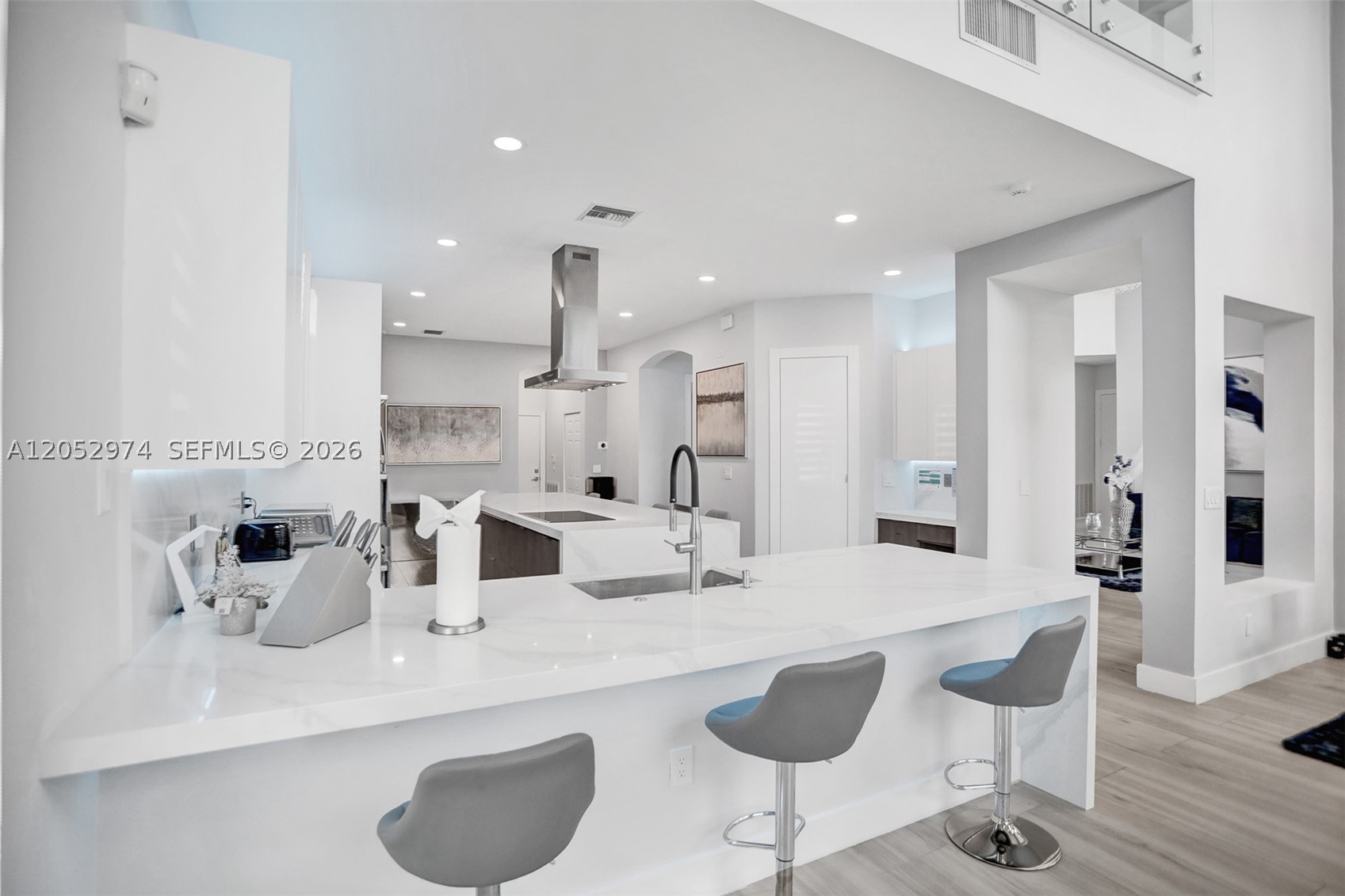 SUNSET LAKES PLAT THREE - Residential