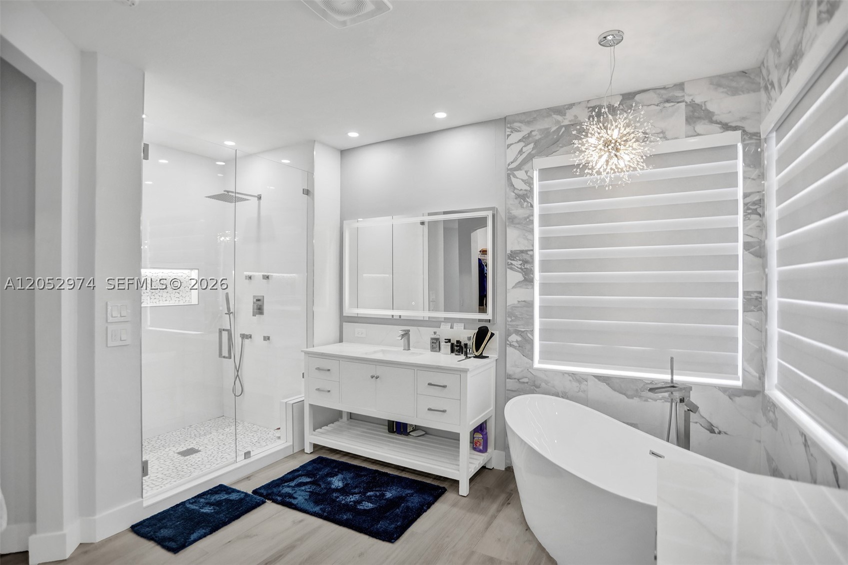 SUNSET LAKES PLAT THREE - Residential