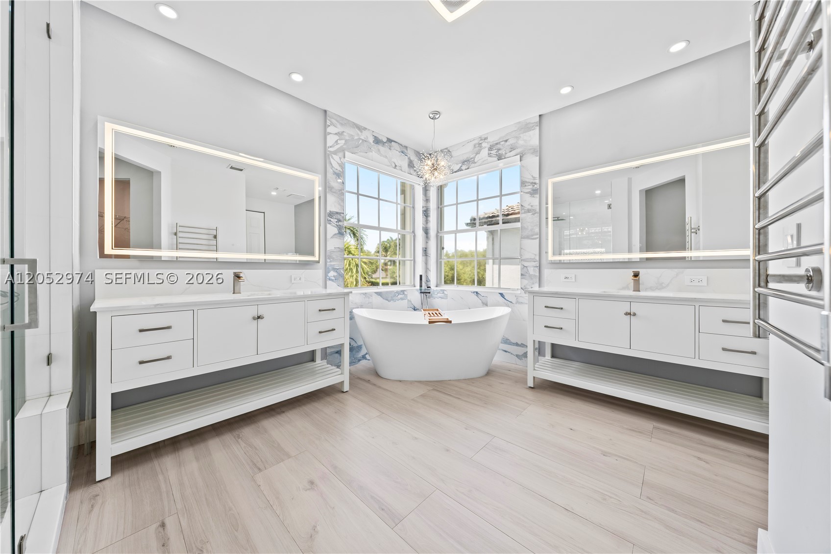 SUNSET LAKES PLAT THREE - Residential