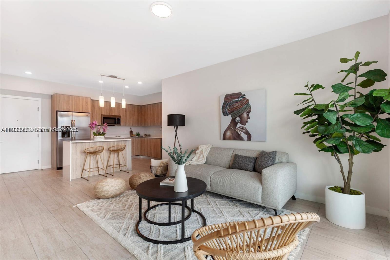 QUADRO CONDO - Residential