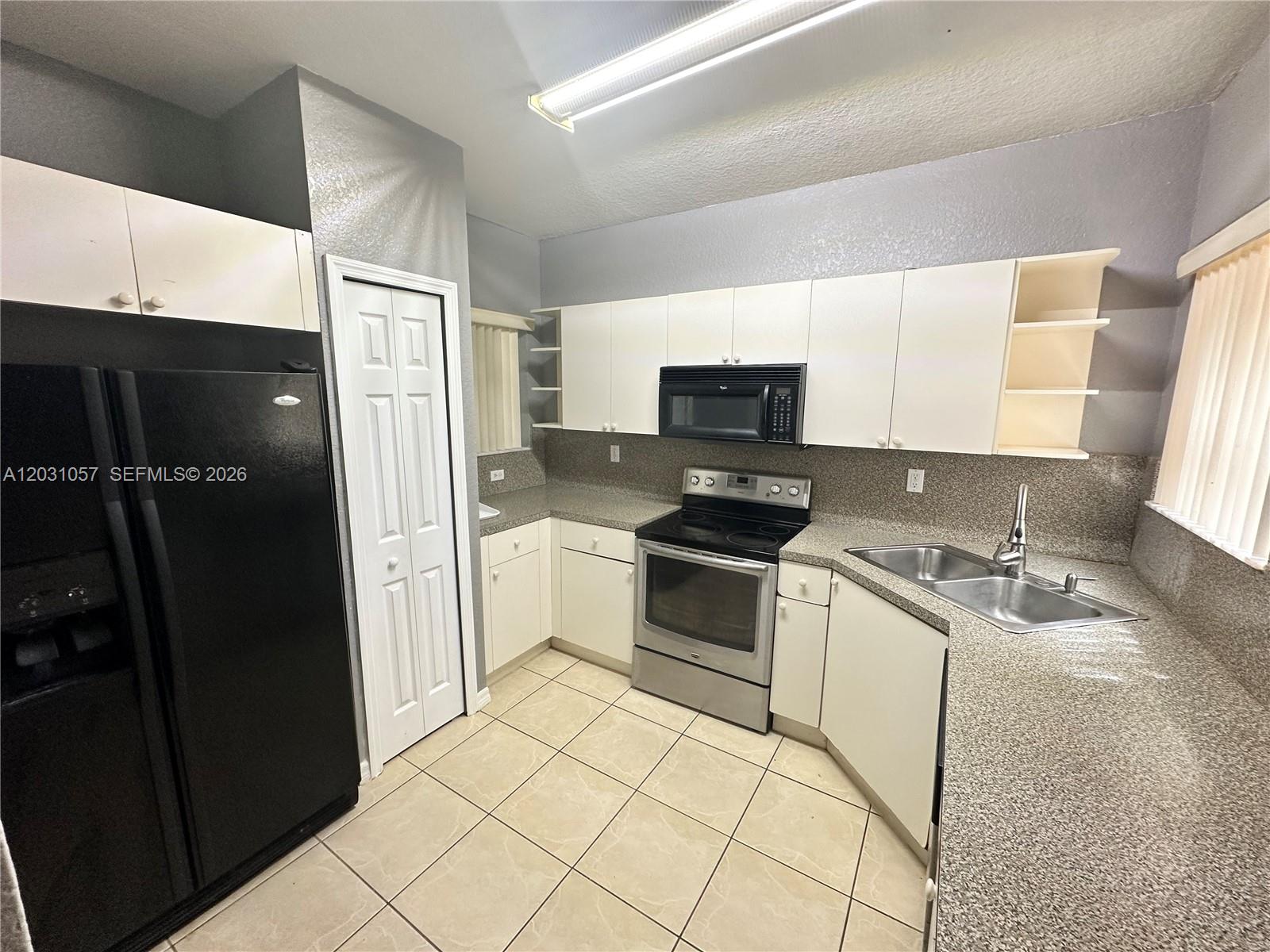 ABEL HOMES AT KEYS WINDS - Residential