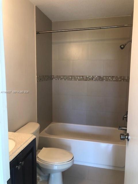MONTEREY AT MALIBU BAY CO - Residential Lease