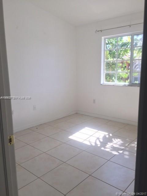 MONTEREY AT MALIBU BAY CO - Residential Lease