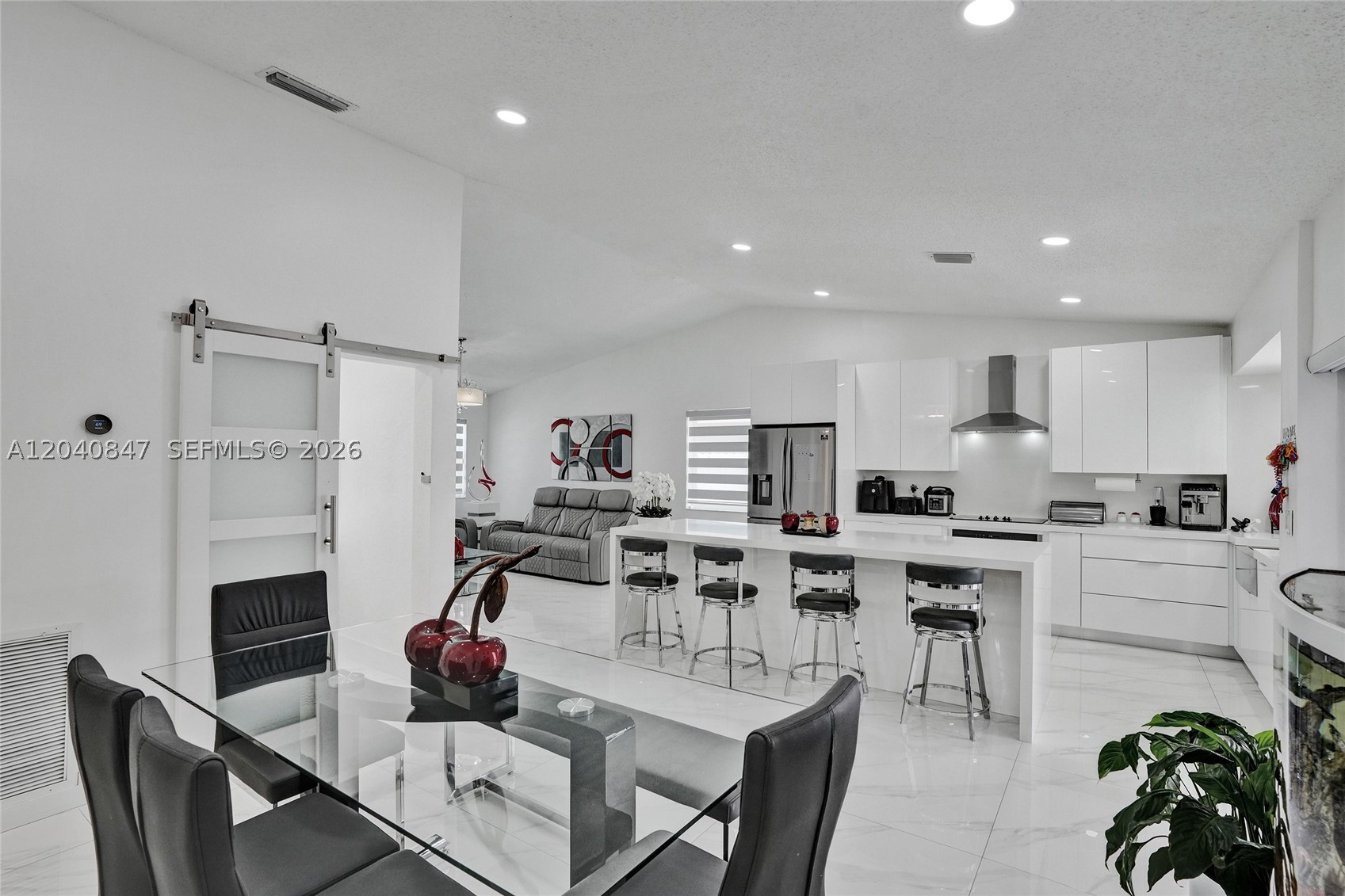NAROCA ESTATES SEC 3 - Residential