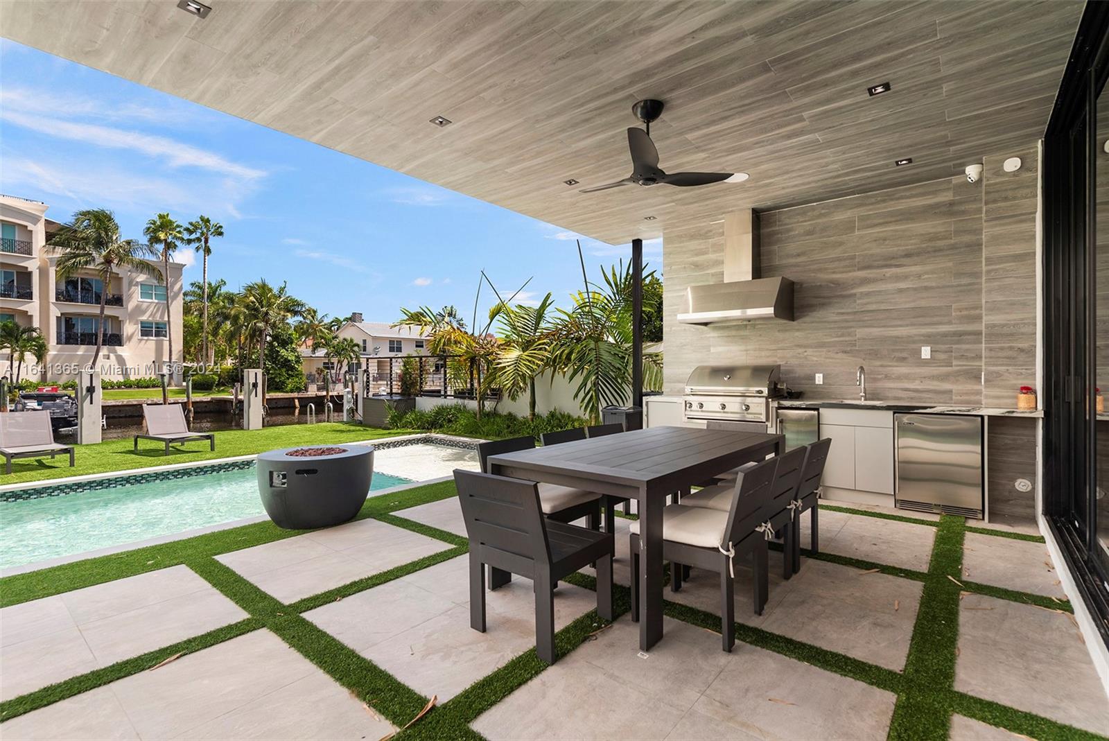 CORAL RIDGE - Residential