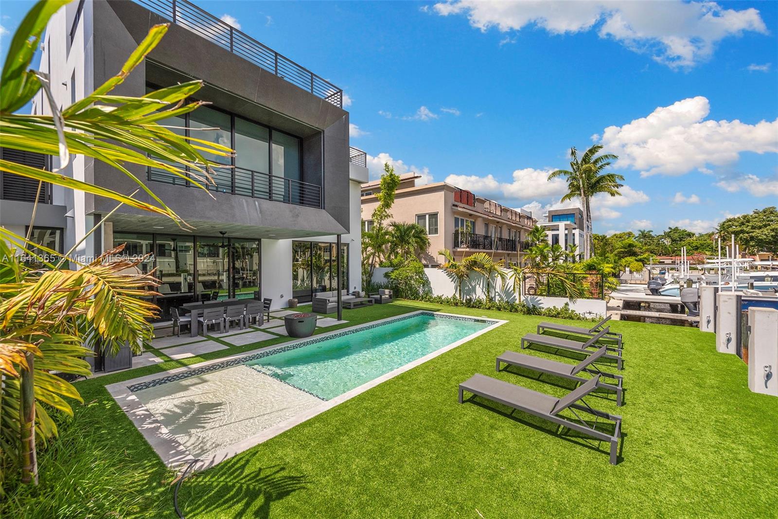 CORAL RIDGE - Residential