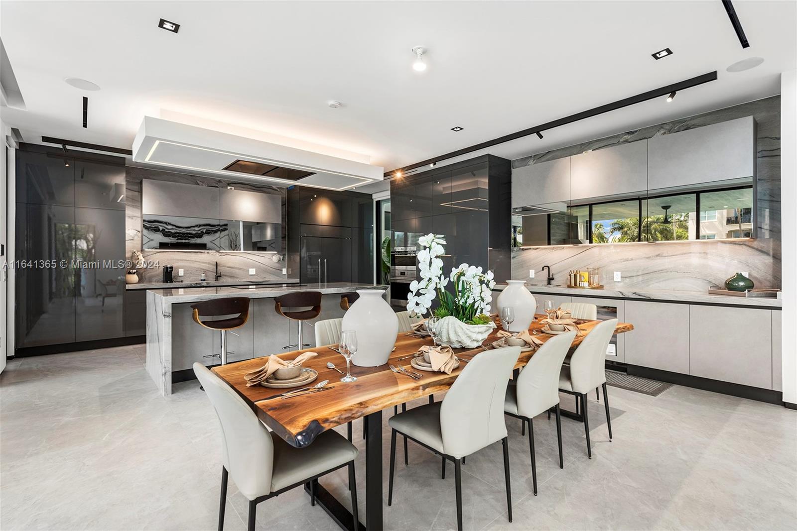 CORAL RIDGE - Residential