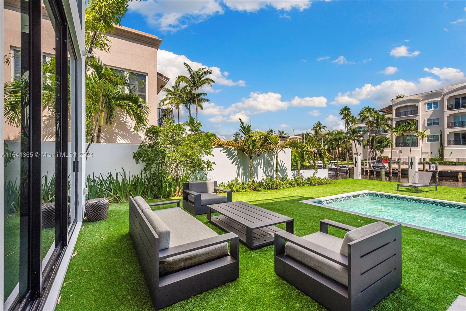 CORAL RIDGE - Residential