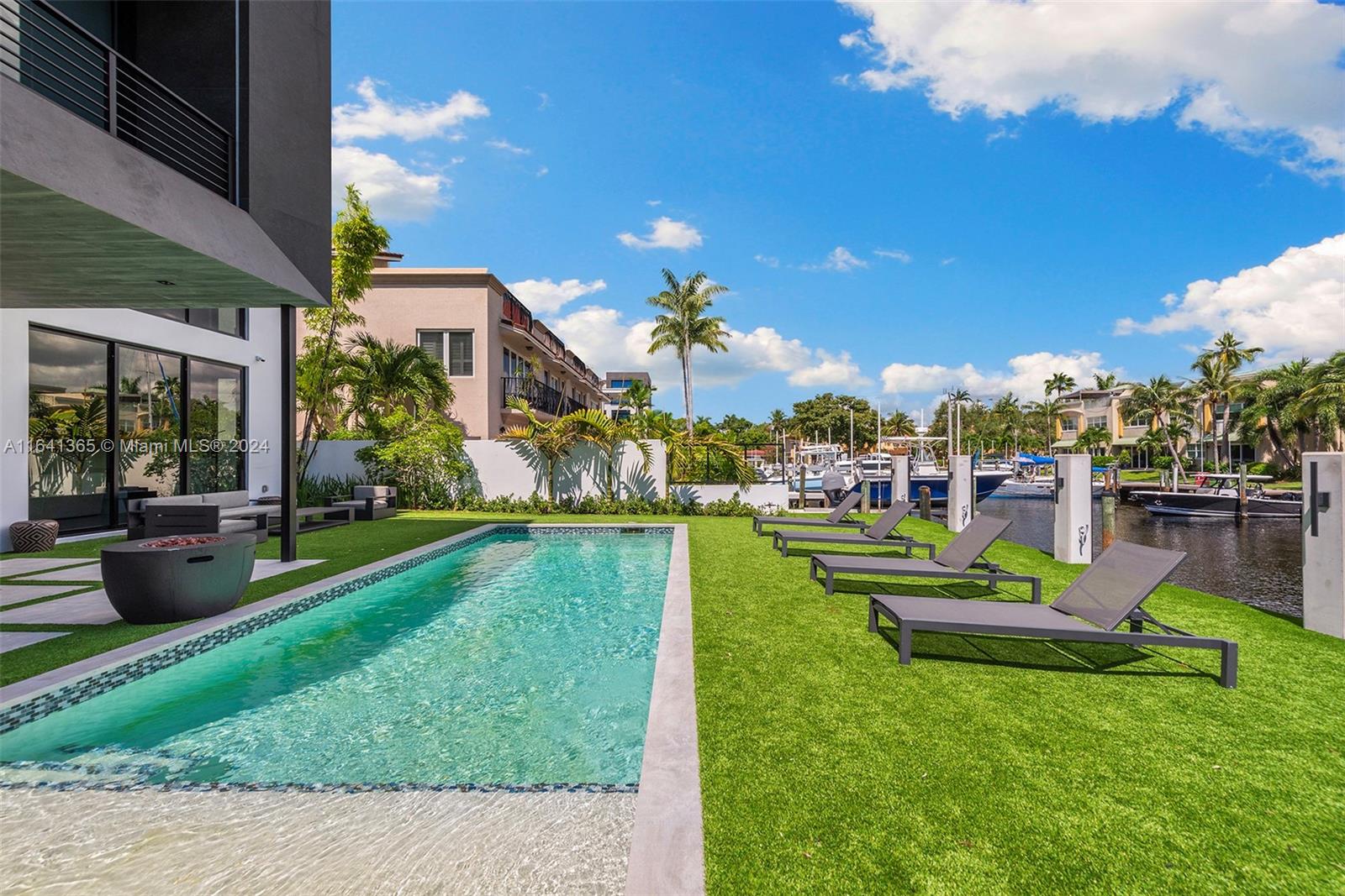 CORAL RIDGE - Residential