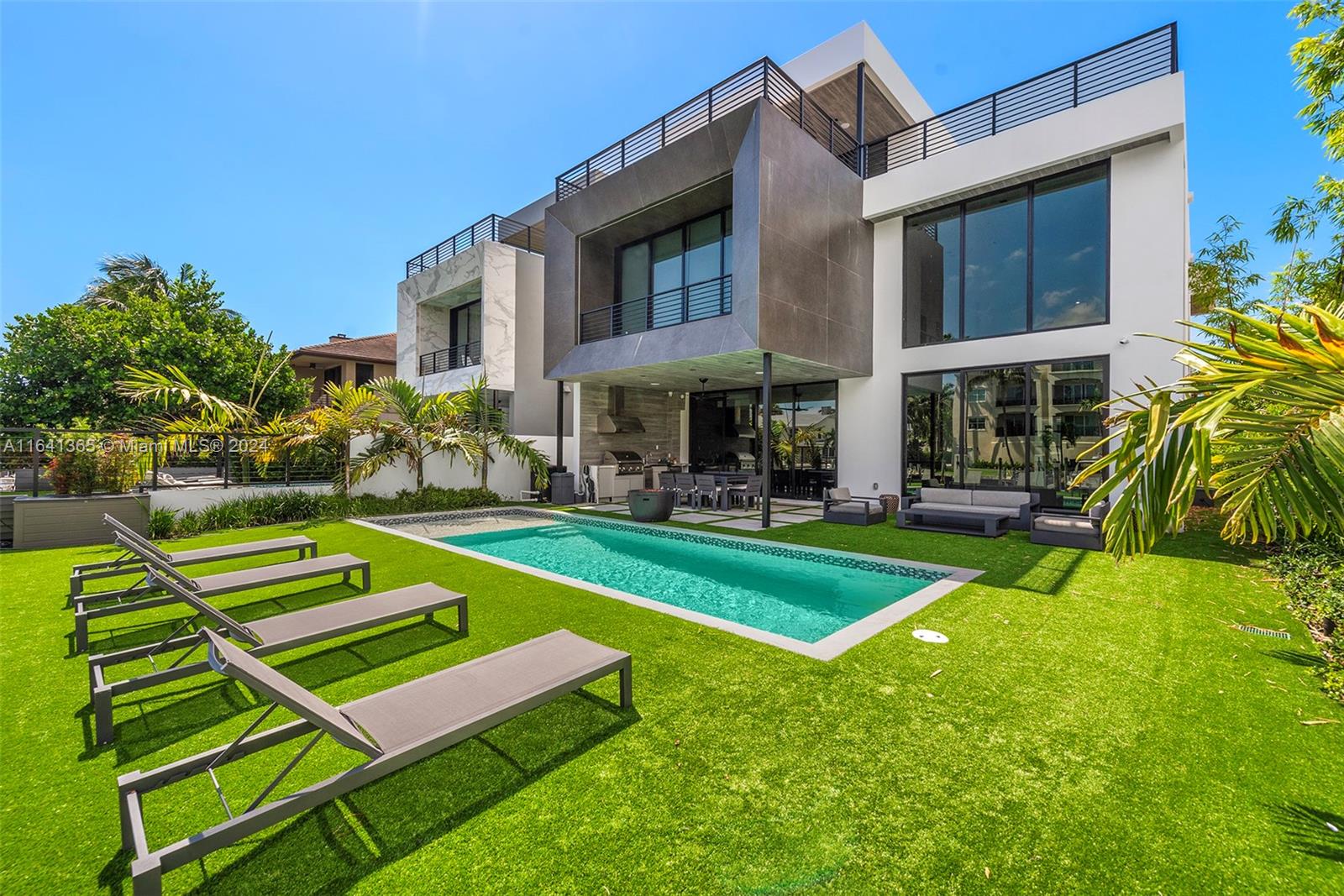 CORAL RIDGE - Residential