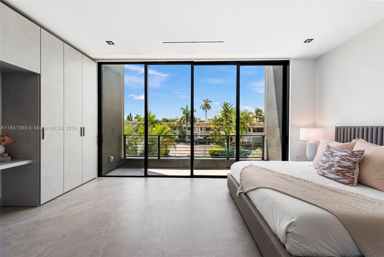 CORAL RIDGE - Residential