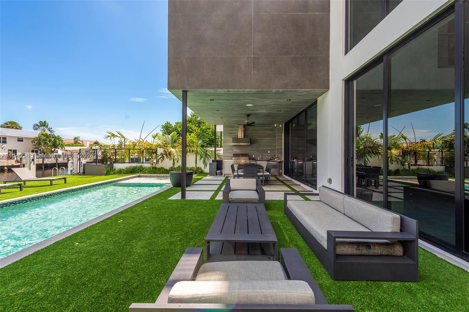 CORAL RIDGE - Residential