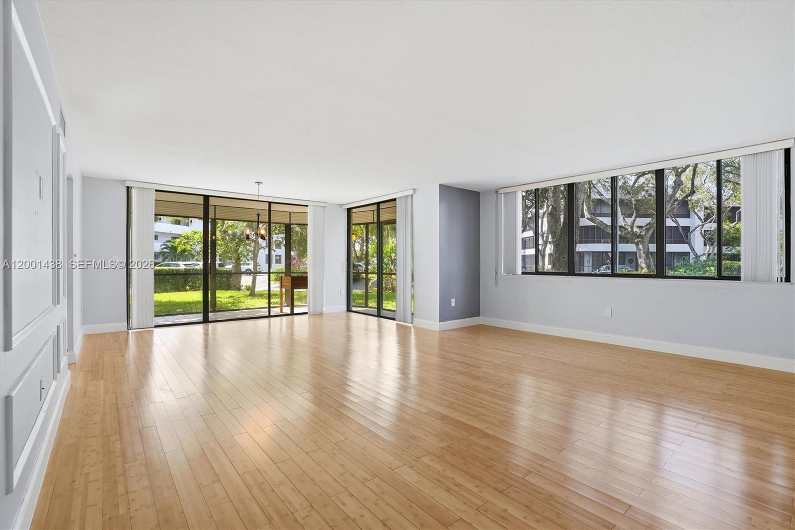 SHERIDAN BY THE BEACH CON - Residential