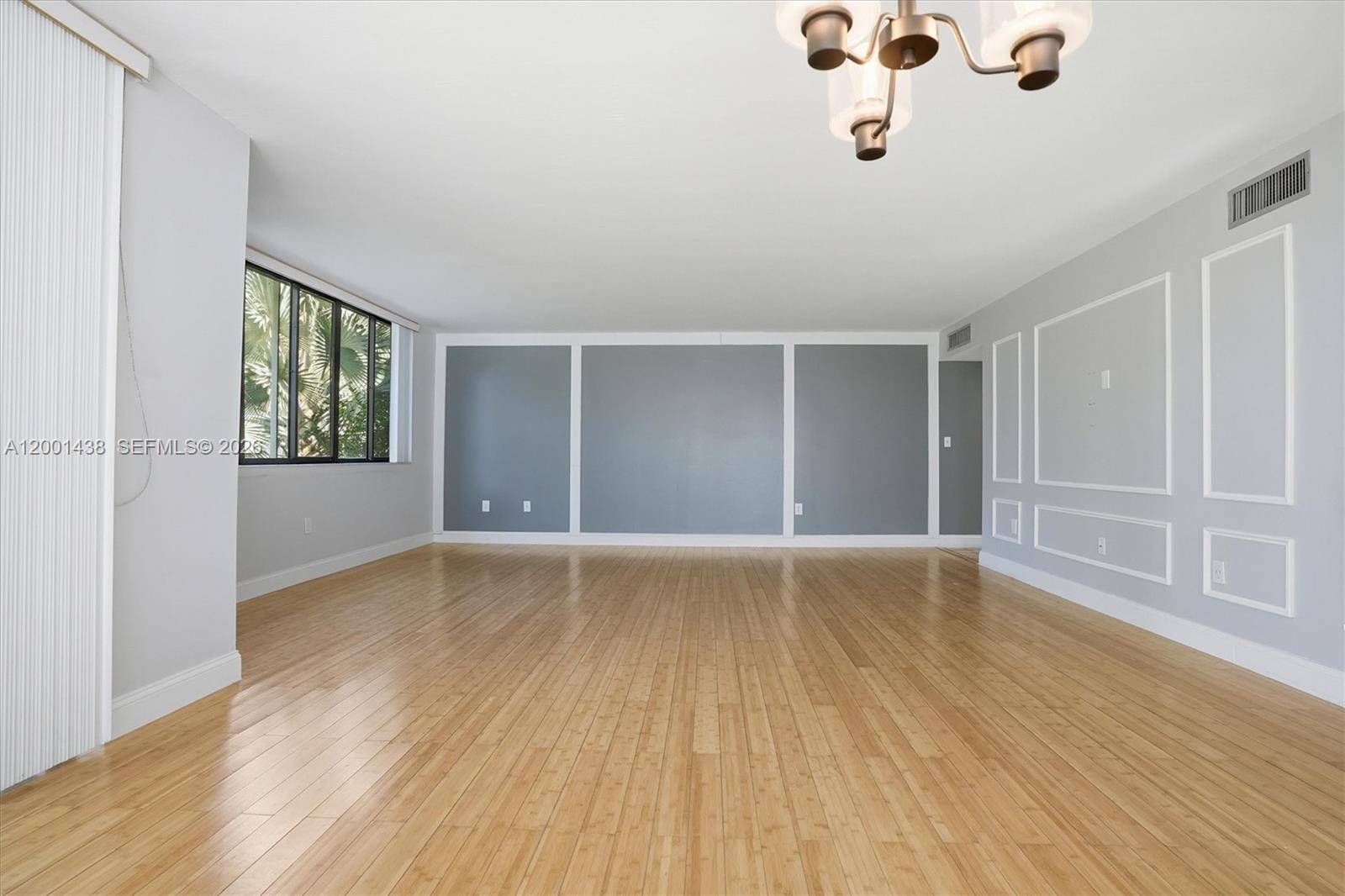 SHERIDAN BY THE BEACH CON - Residential