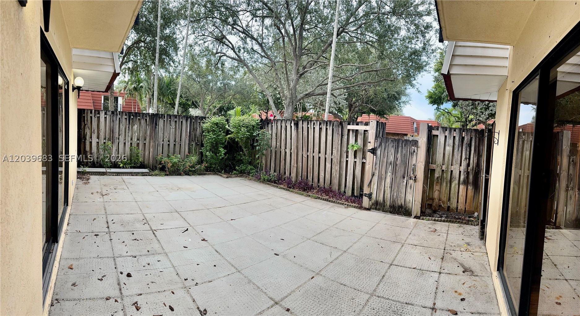 JACARANDA PARCEL 610 - Residential Lease