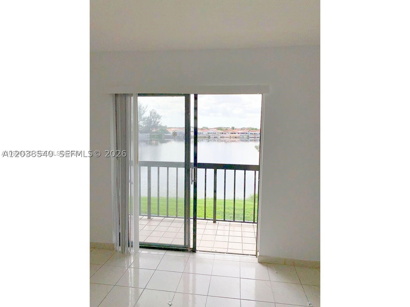 LAGO GRANDE TWO CONDO - Residential