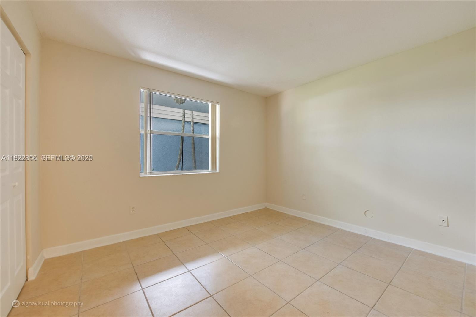 SUNWOOD CONDO - Residential