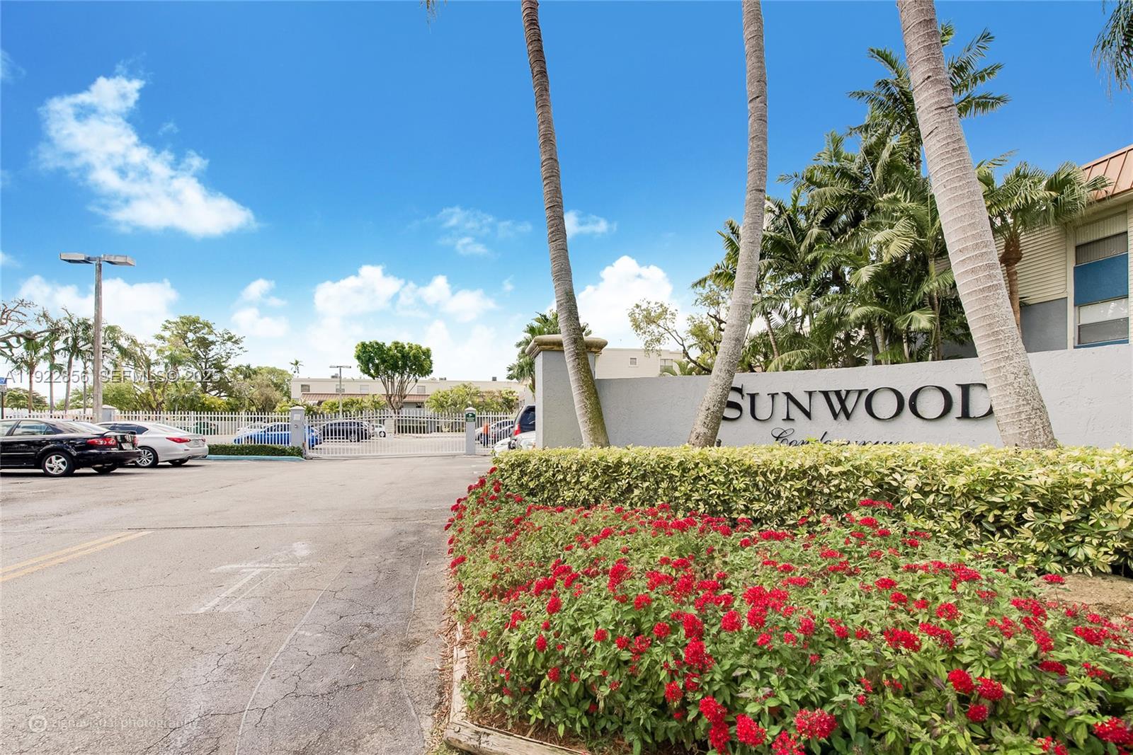SUNWOOD CONDO - Residential