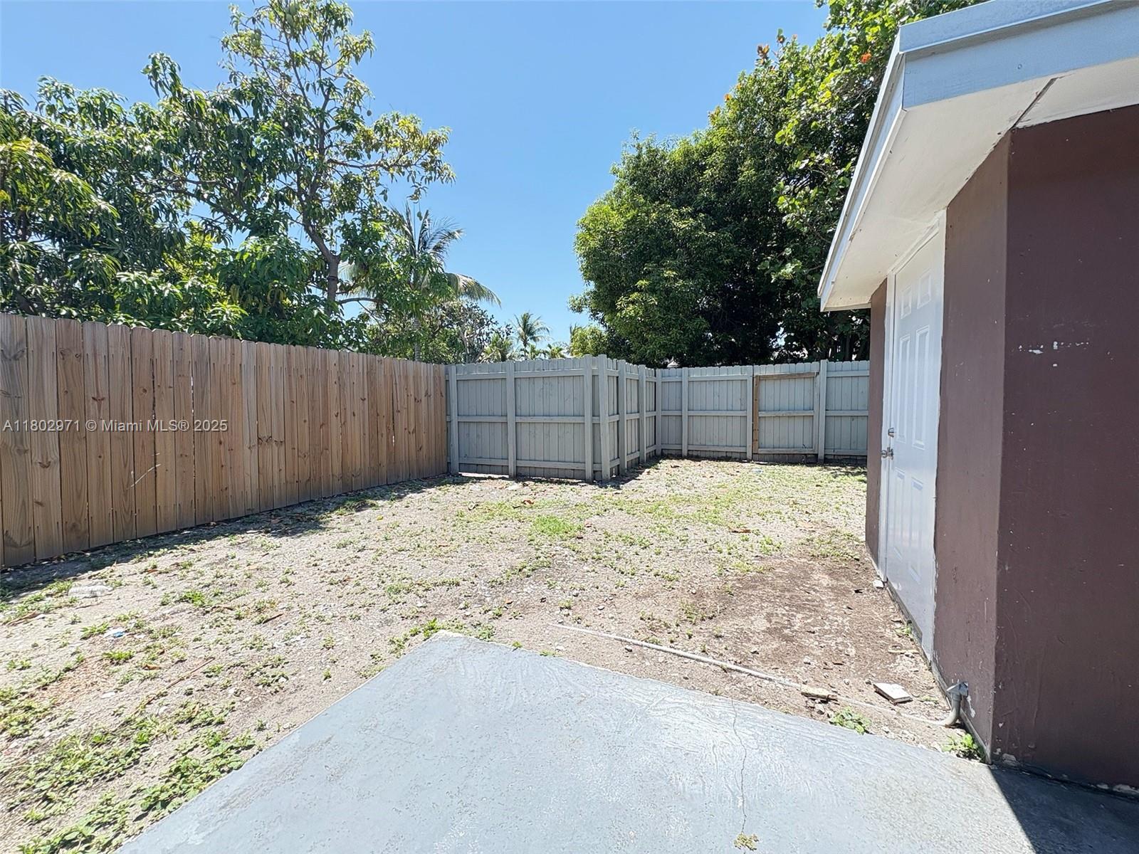 LYNN PARK REPLAT - Residential Lease