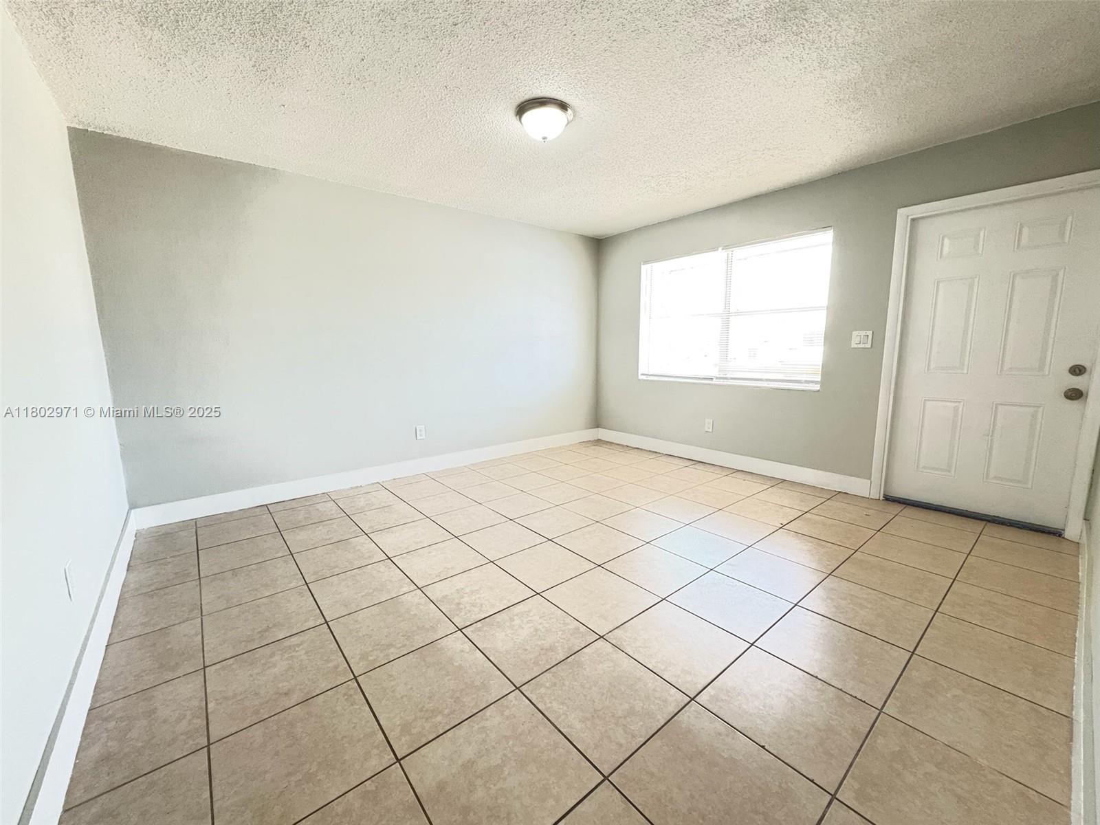 LYNN PARK REPLAT - Residential Lease