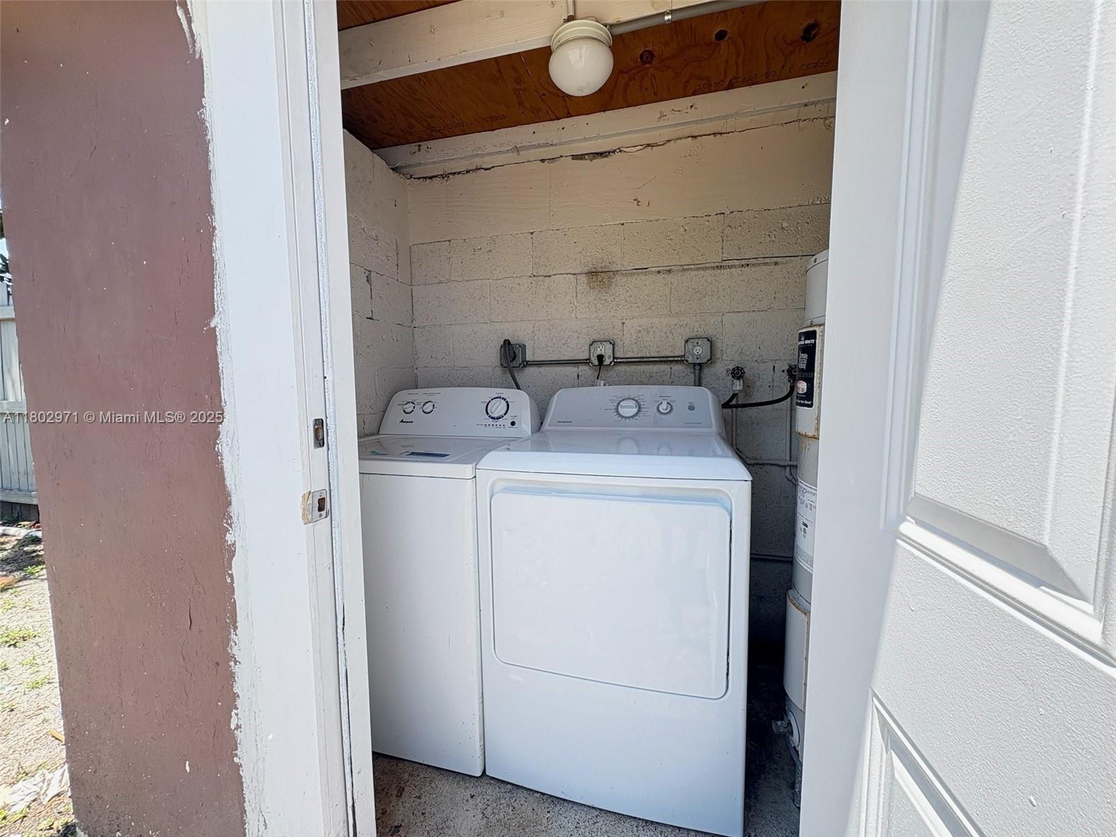 LYNN PARK REPLAT - Residential Lease