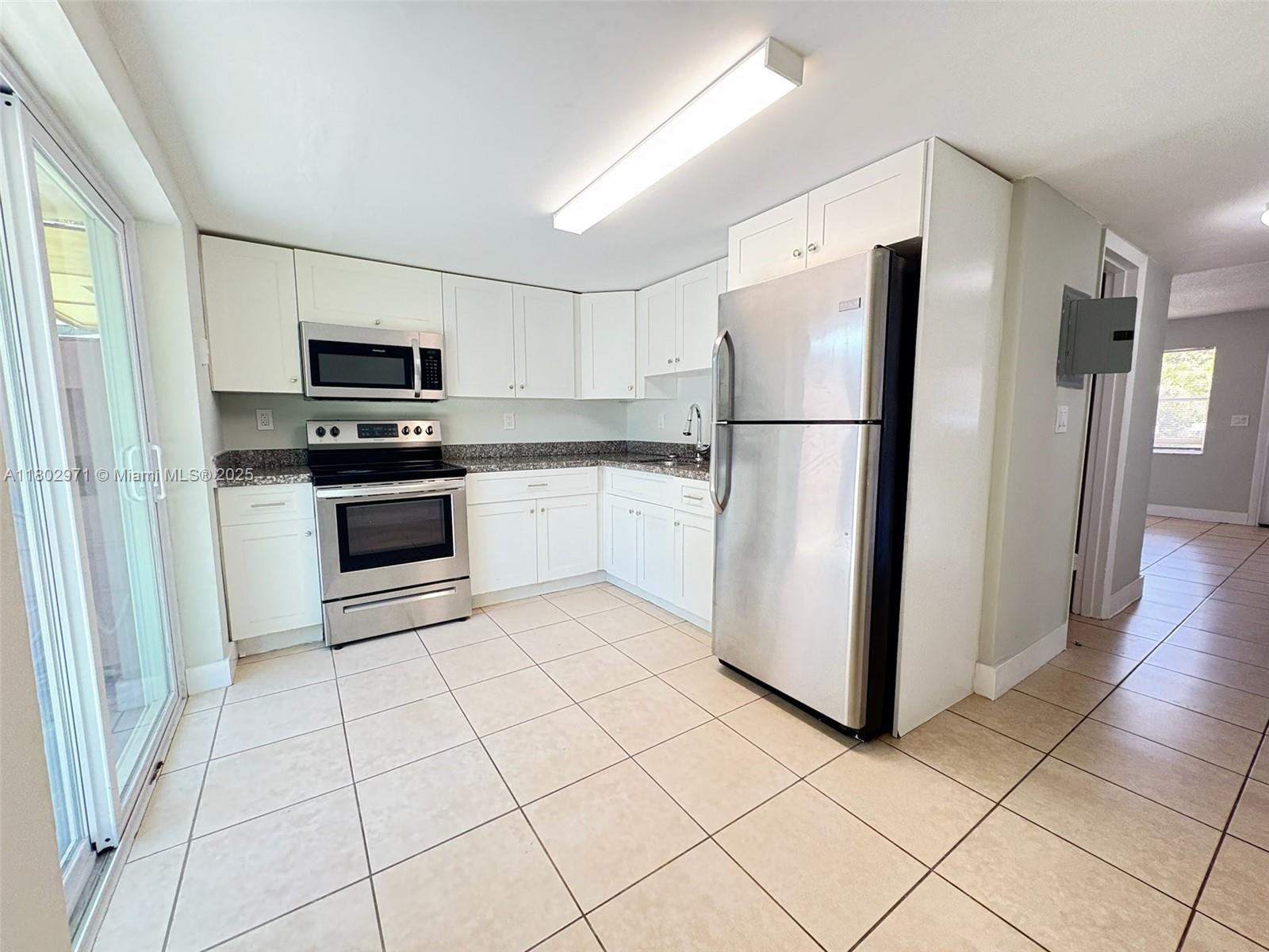 LYNN PARK REPLAT - Residential Lease