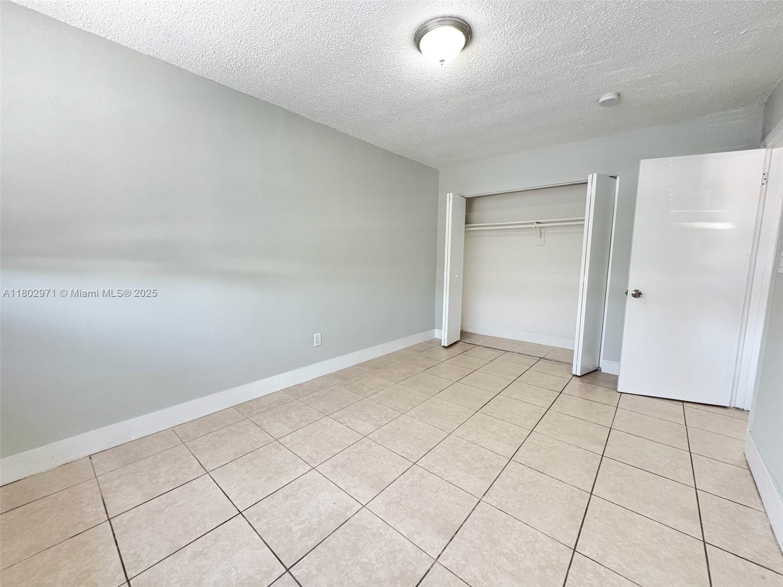 LYNN PARK REPLAT - Residential Lease