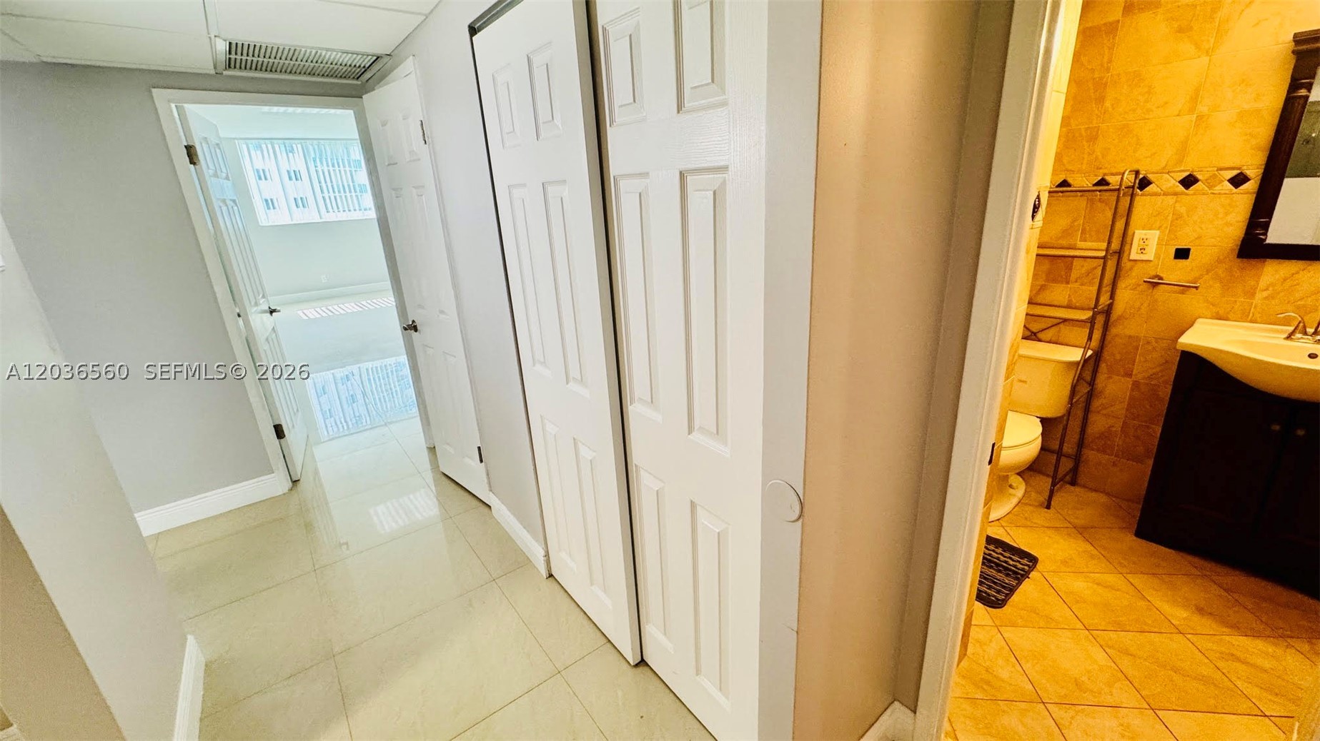 OCEANVIEW BUILDING A COND - Residential Lease