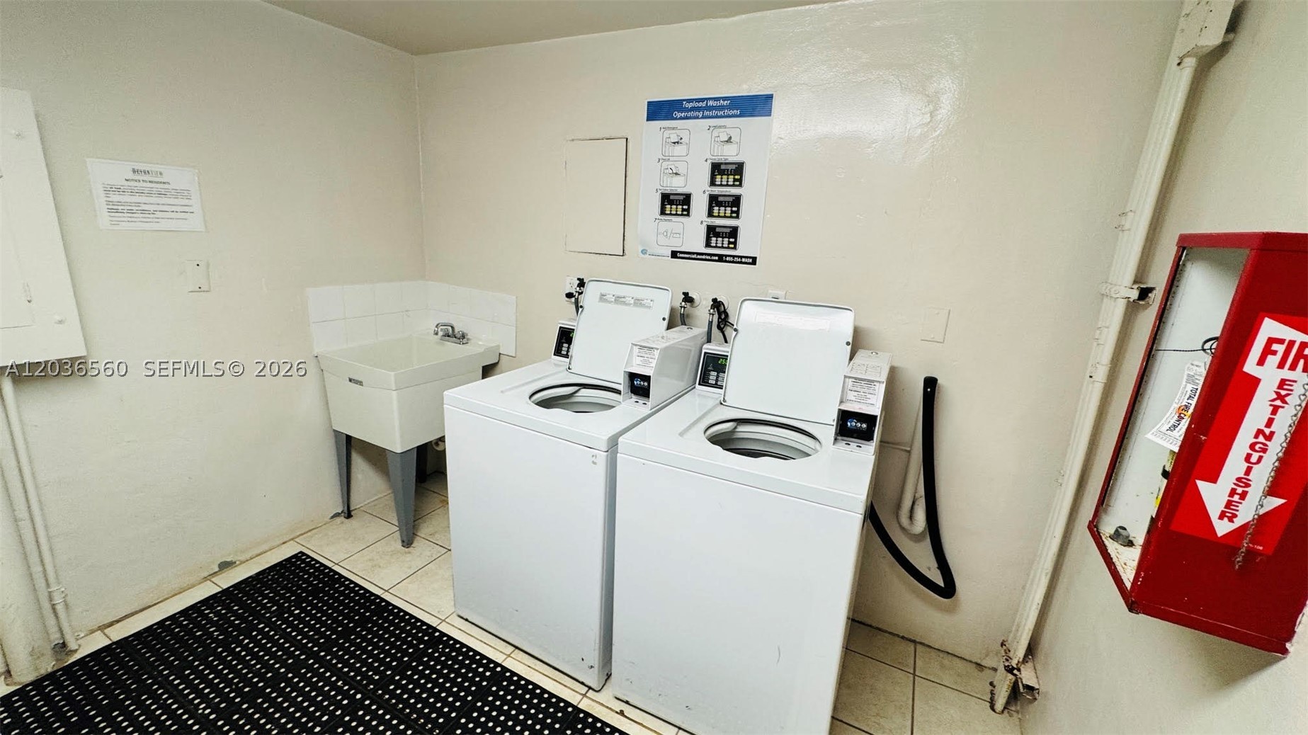 OCEANVIEW BUILDING A COND - Residential Lease