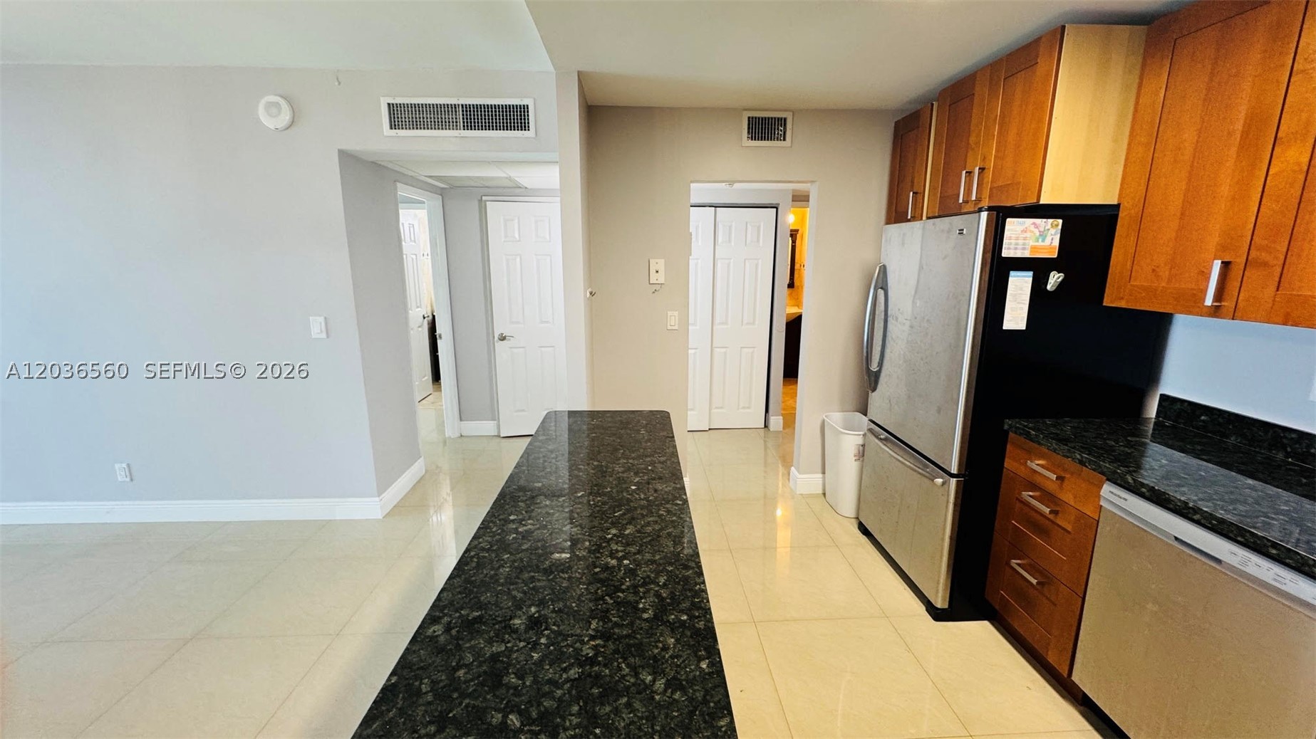 OCEANVIEW BUILDING A COND - Residential Lease